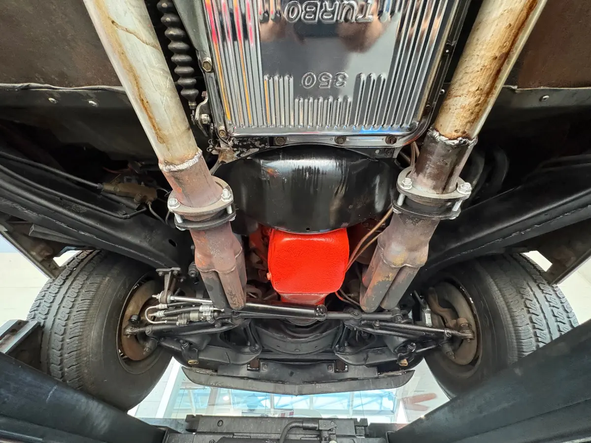 Vehicle photo 49