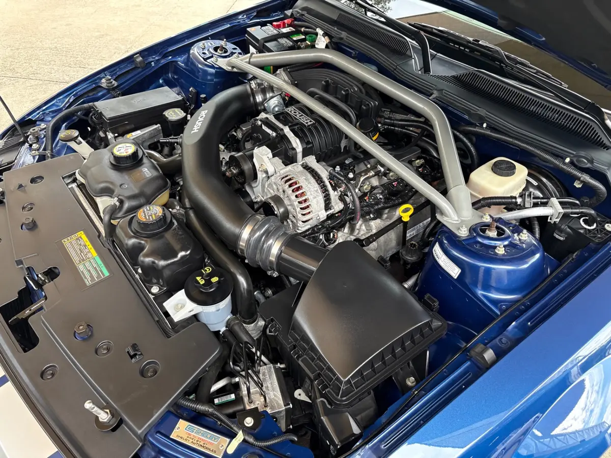 Vehicle photo 37