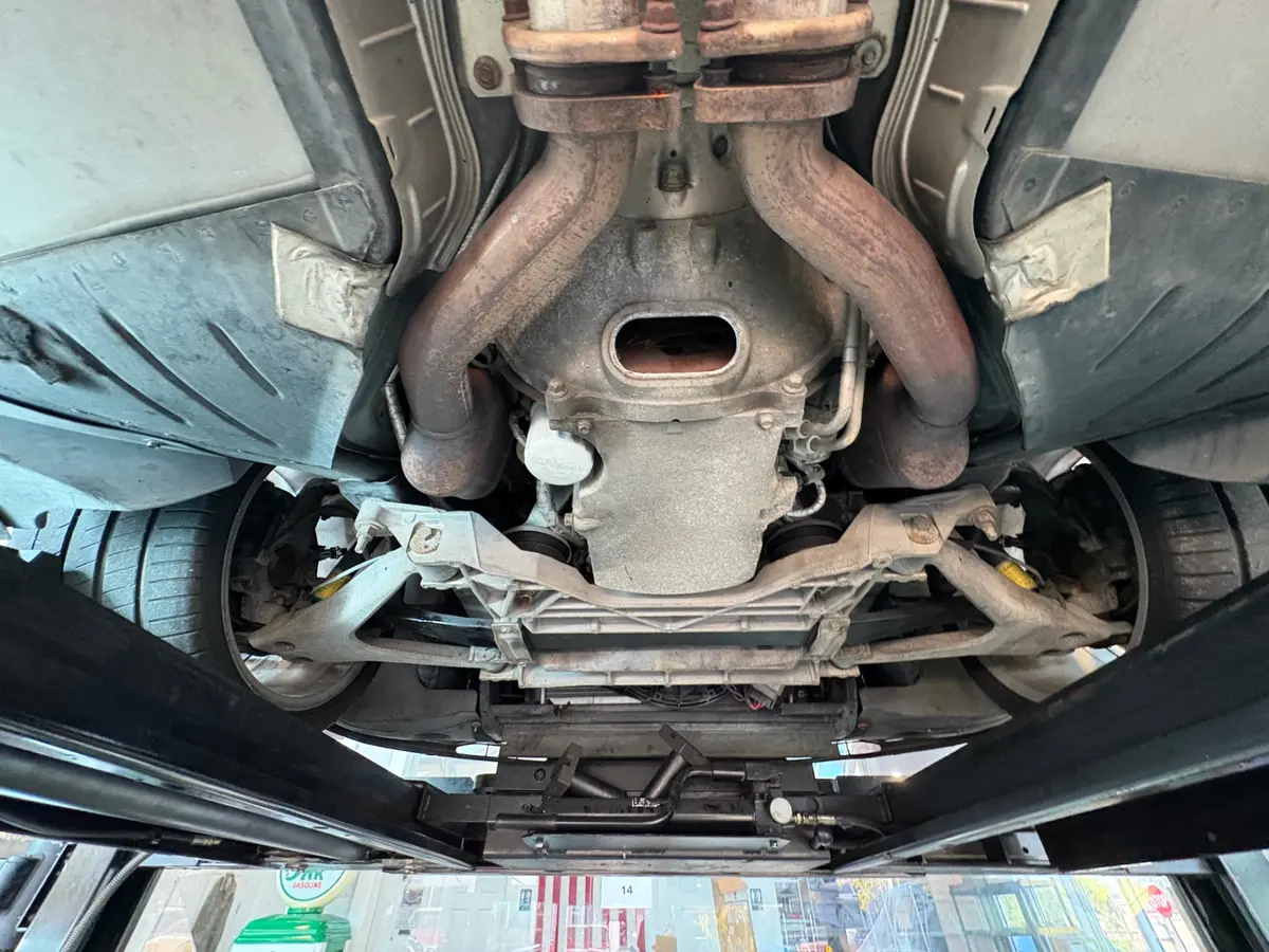 Vehicle photo 53