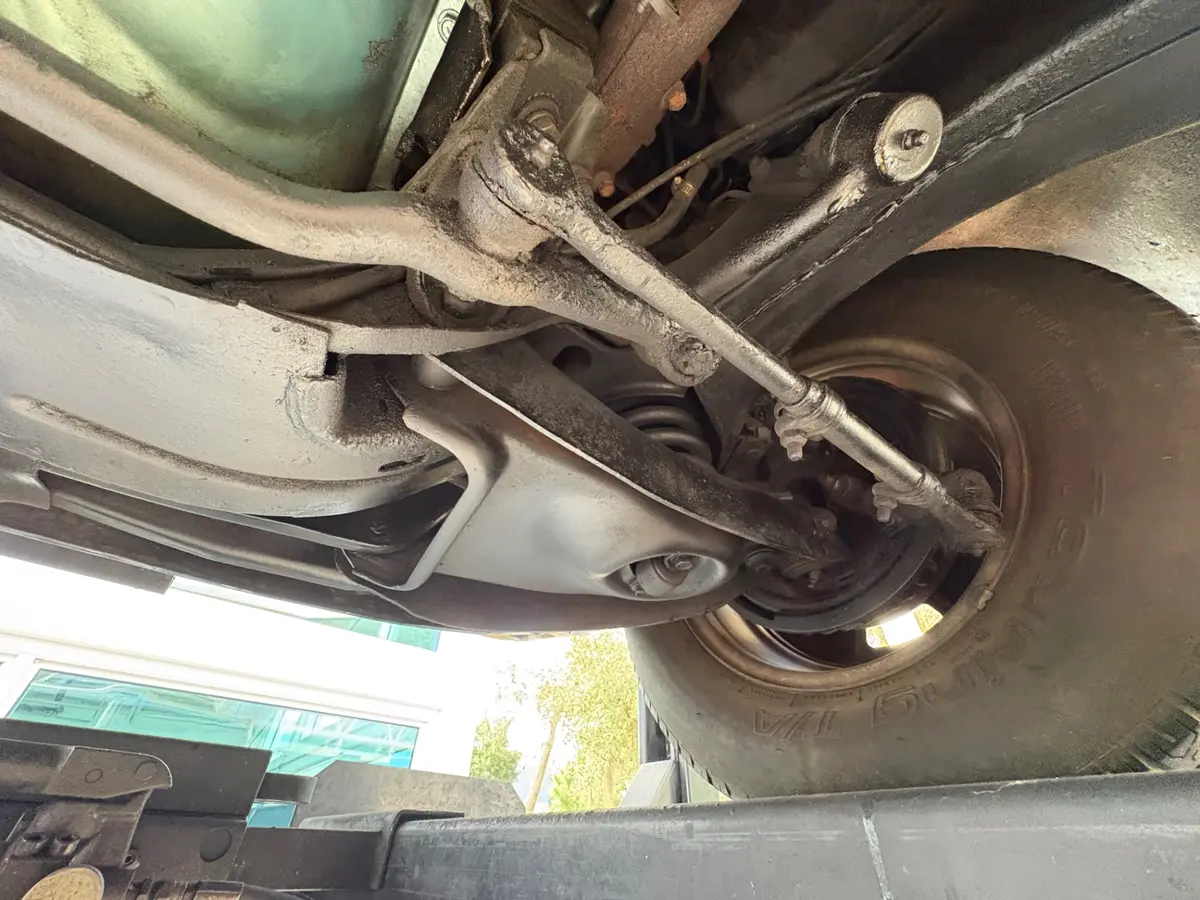 Vehicle photo 55