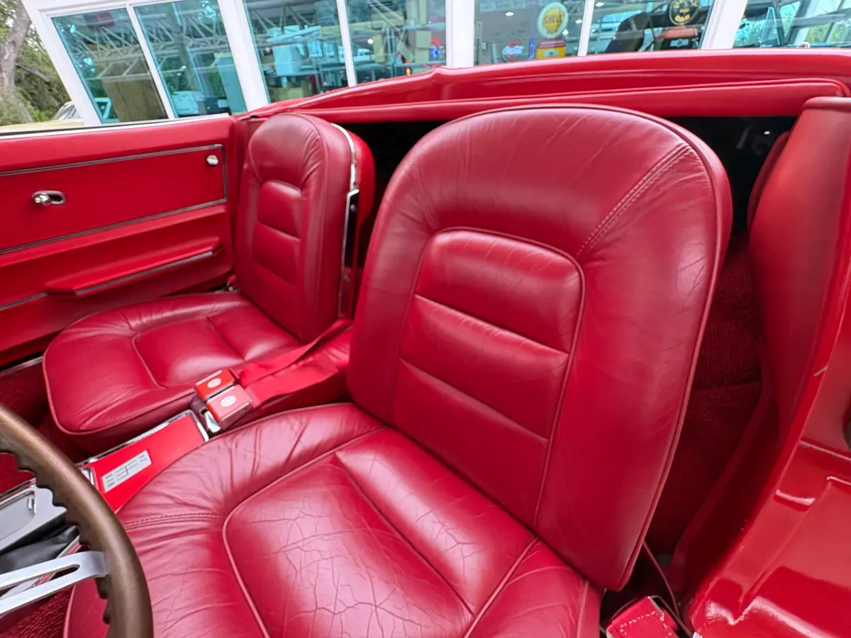 Vehicle photo 45
