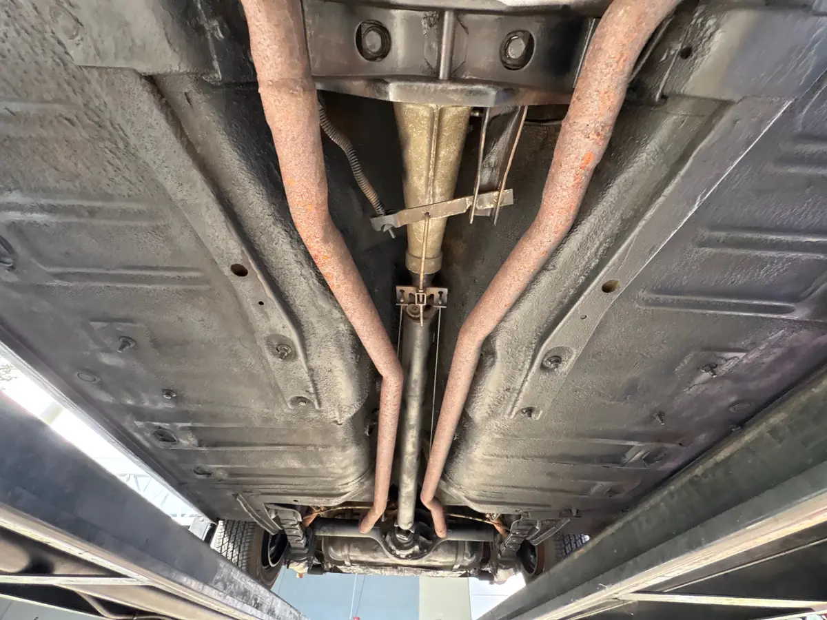 Vehicle photo 57