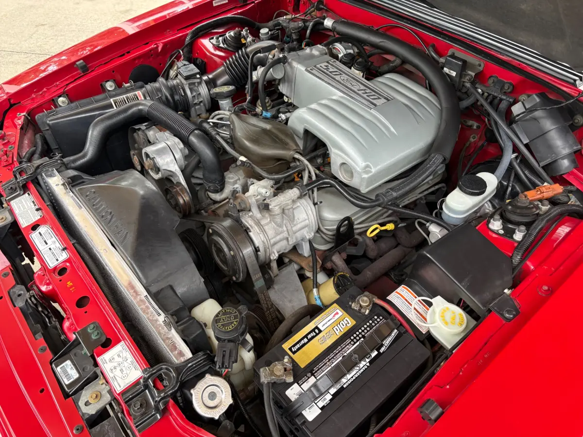 Vehicle photo 35