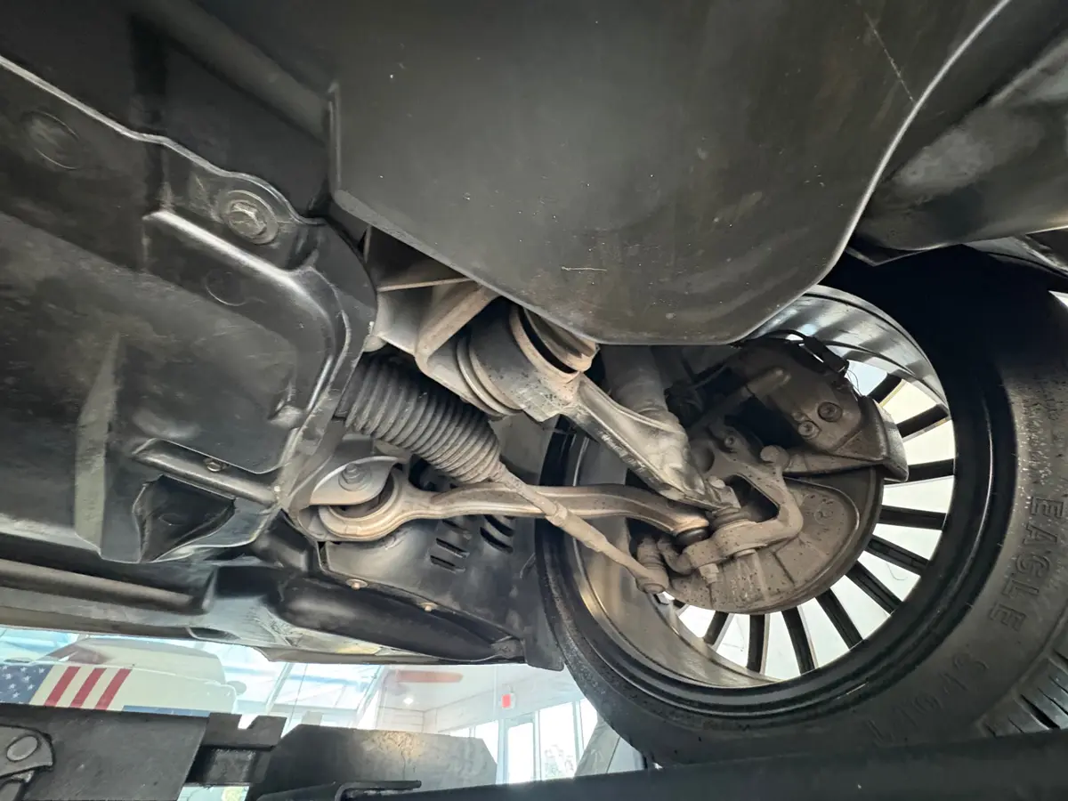 Vehicle photo 58