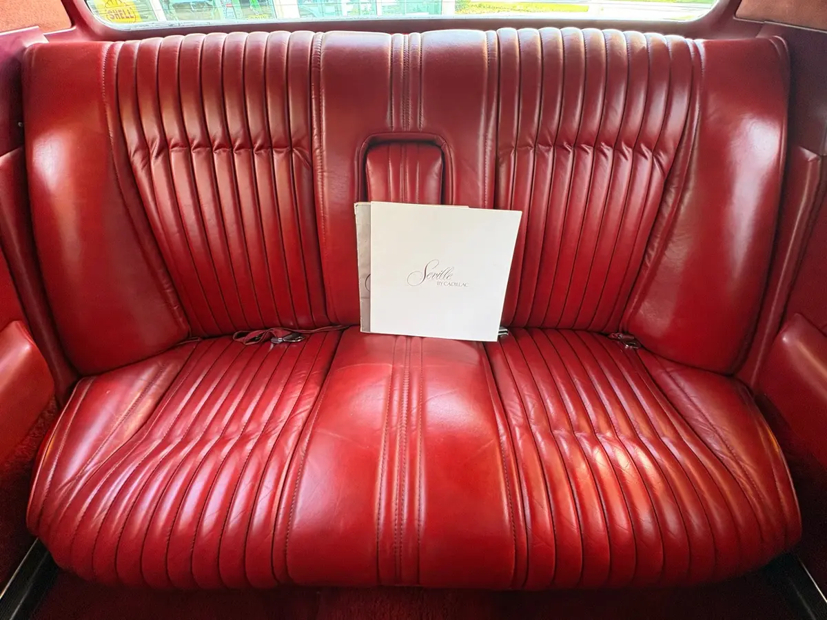 Vehicle photo 36
