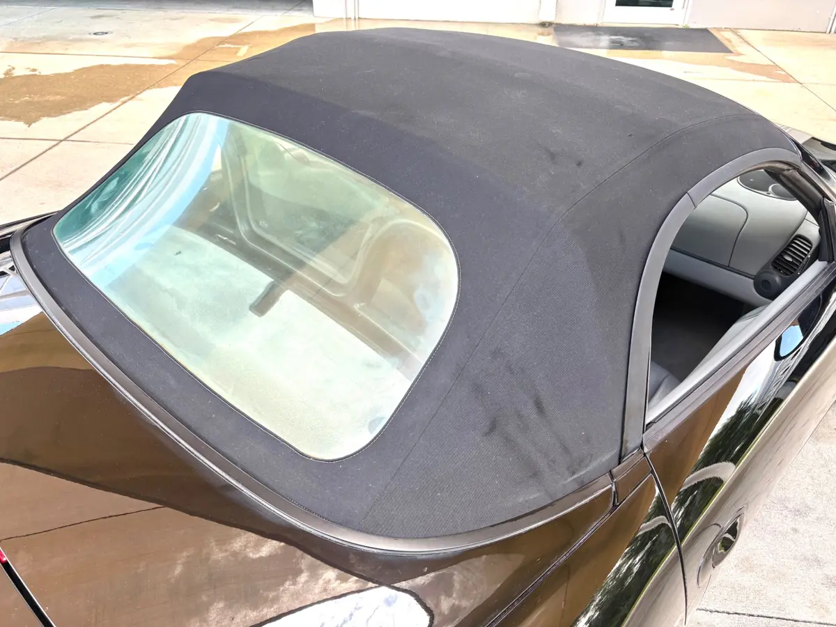 Vehicle photo 27