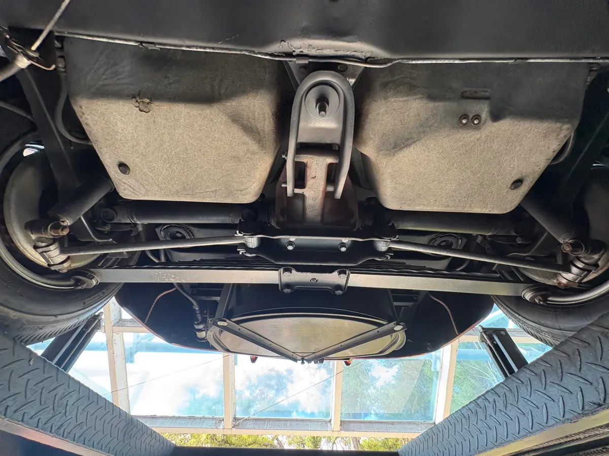 Vehicle photo 61