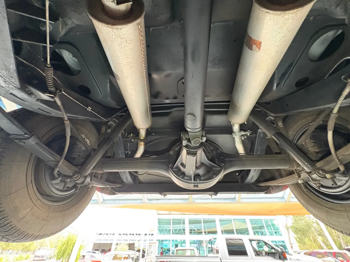 Vehicle photo 61