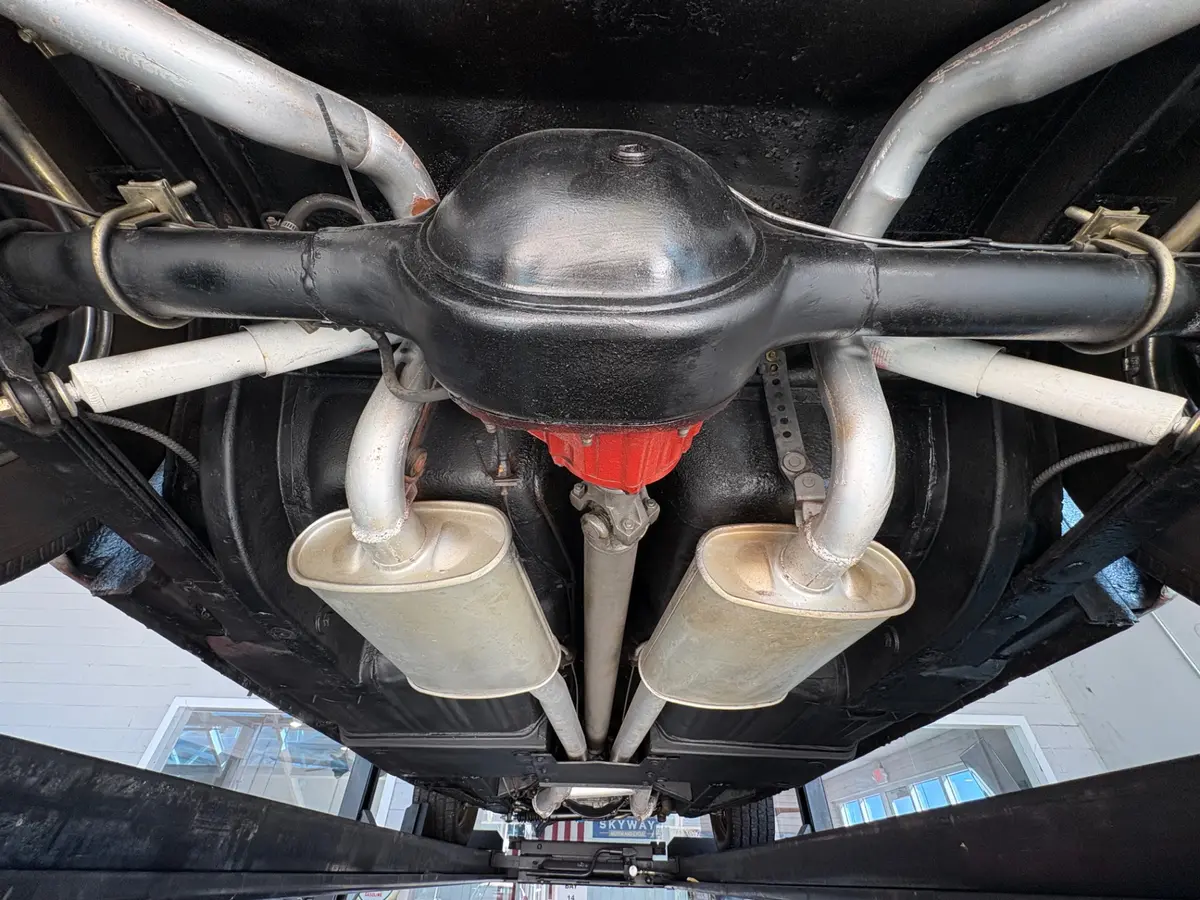 Vehicle photo 47