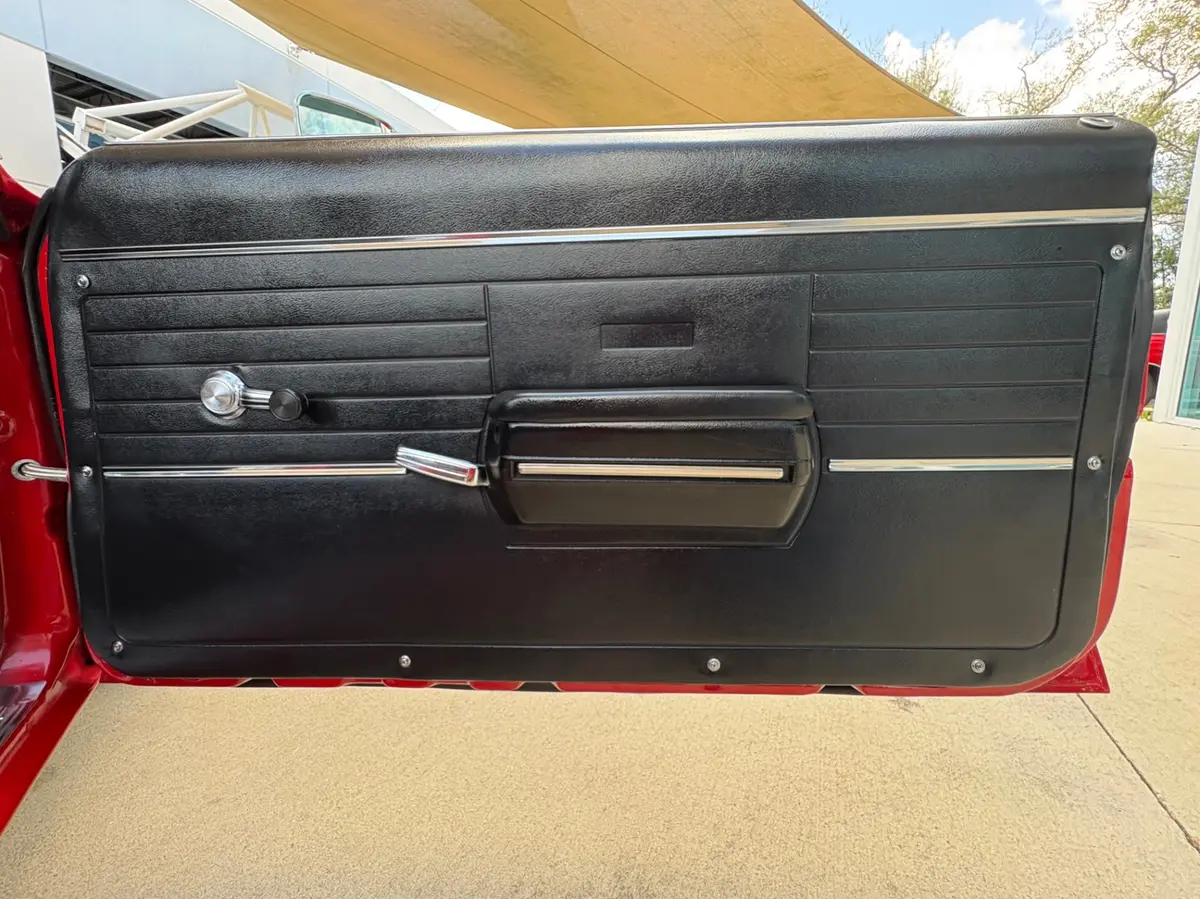 Vehicle photo 41