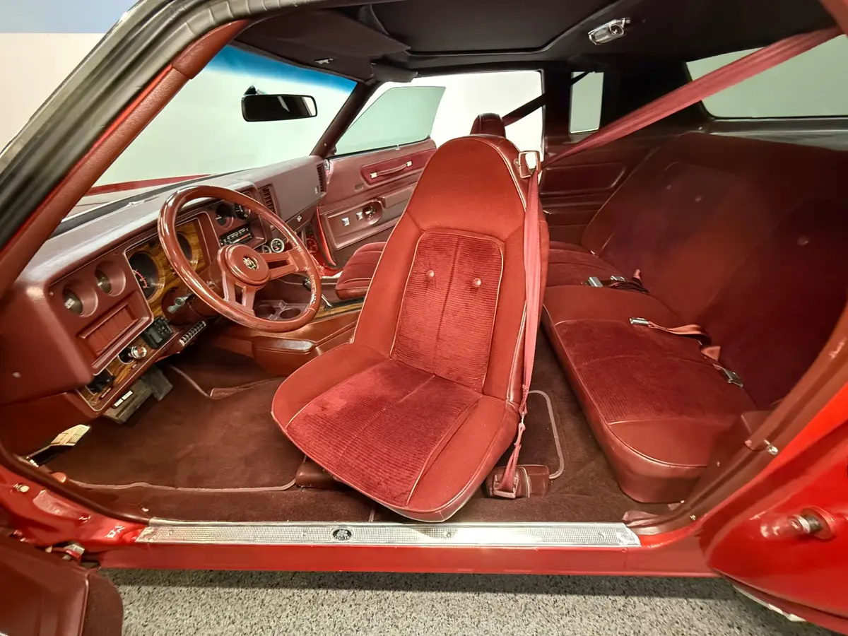 Vehicle photo 36
