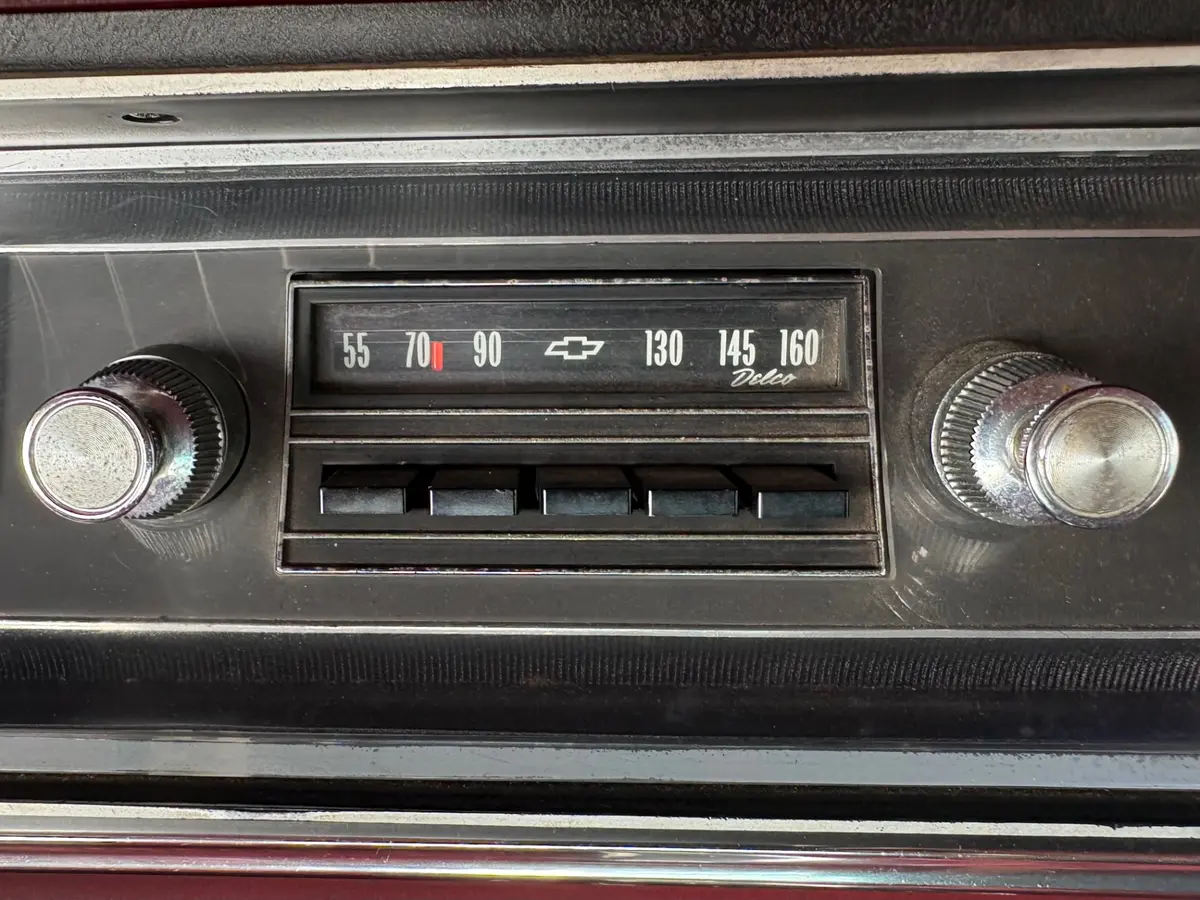Vehicle photo 46