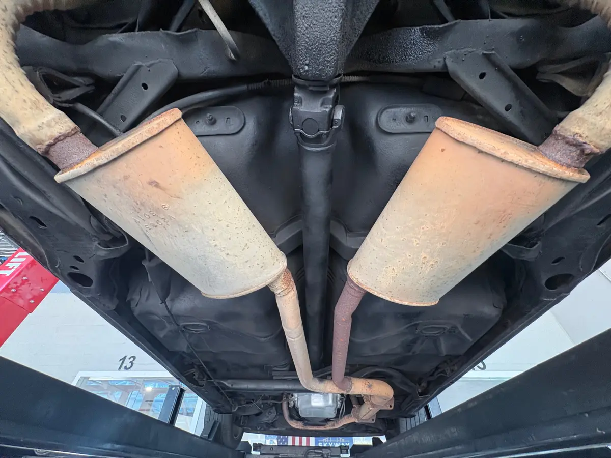 Vehicle photo 44