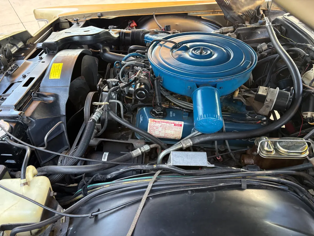 Vehicle photo 32