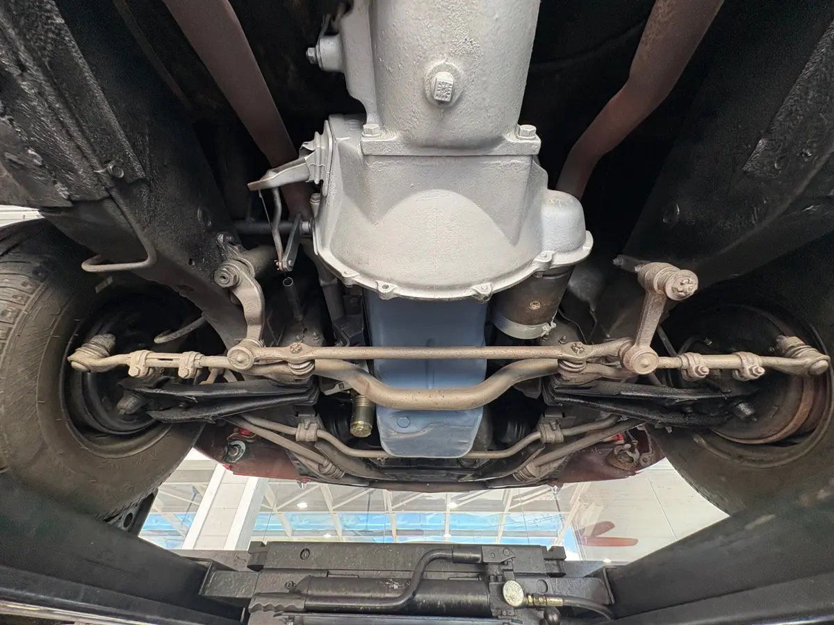 Vehicle photo 53