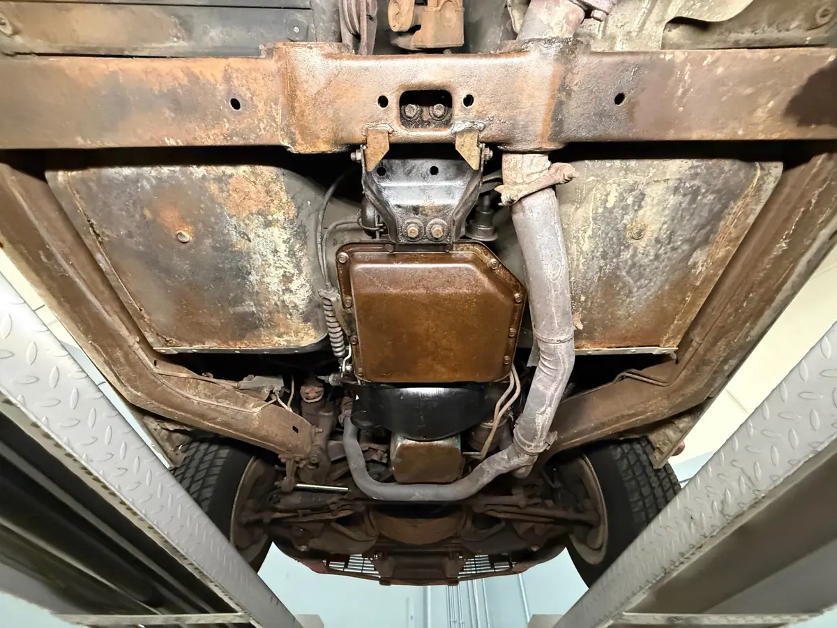 Vehicle photo 40