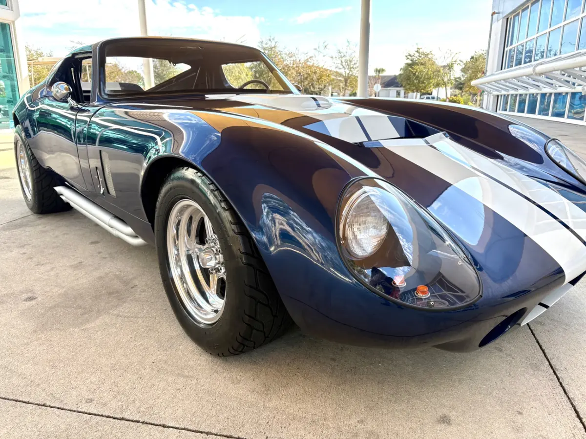 Vehicle photo 20