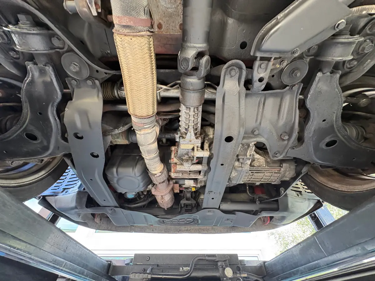 Vehicle photo 53