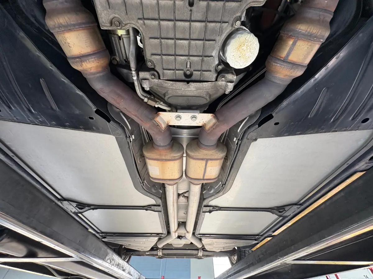 Vehicle photo 59