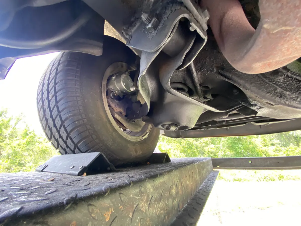 Vehicle photo 34