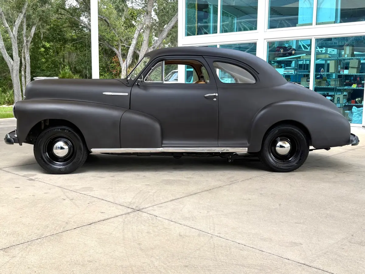 Vehicle photo 10
