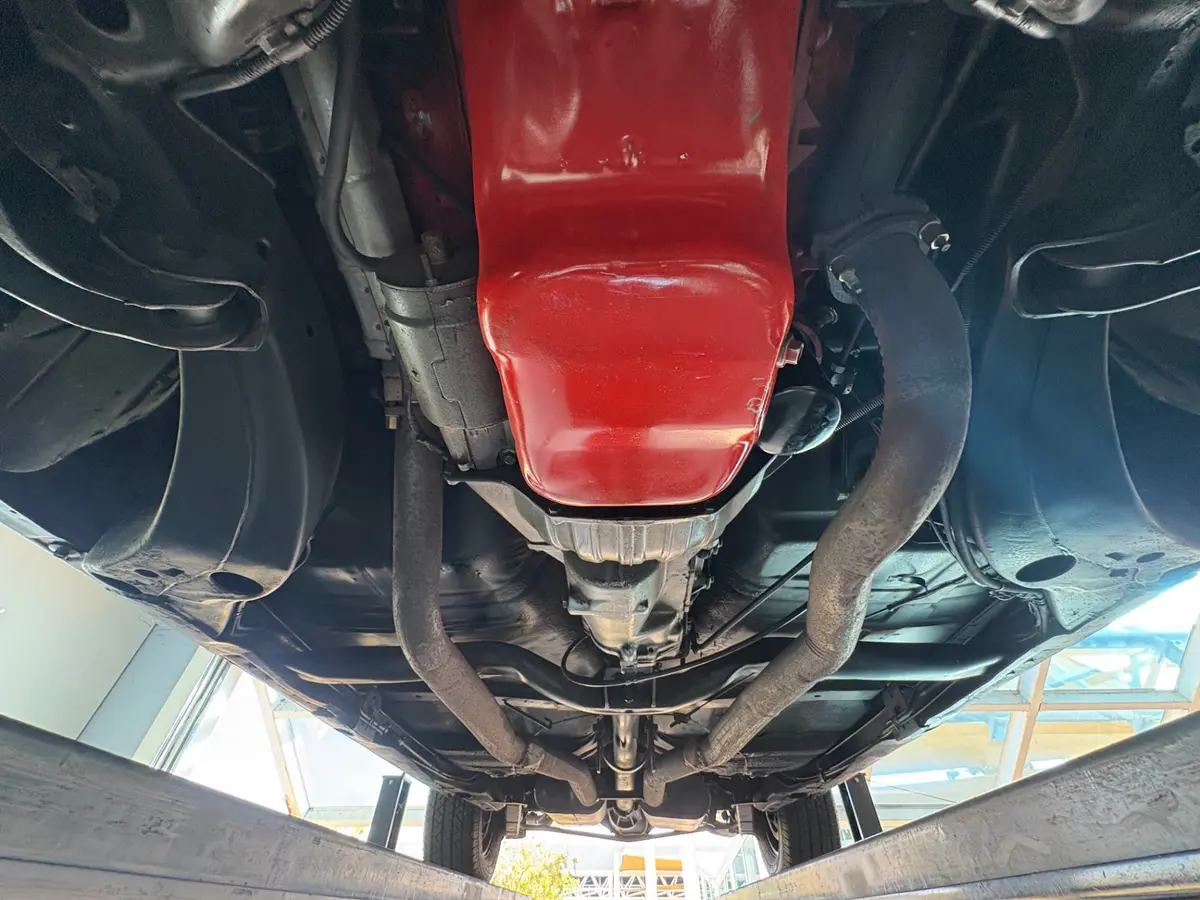 Vehicle photo 79
