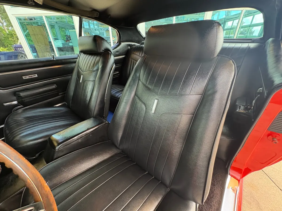 Vehicle photo 39