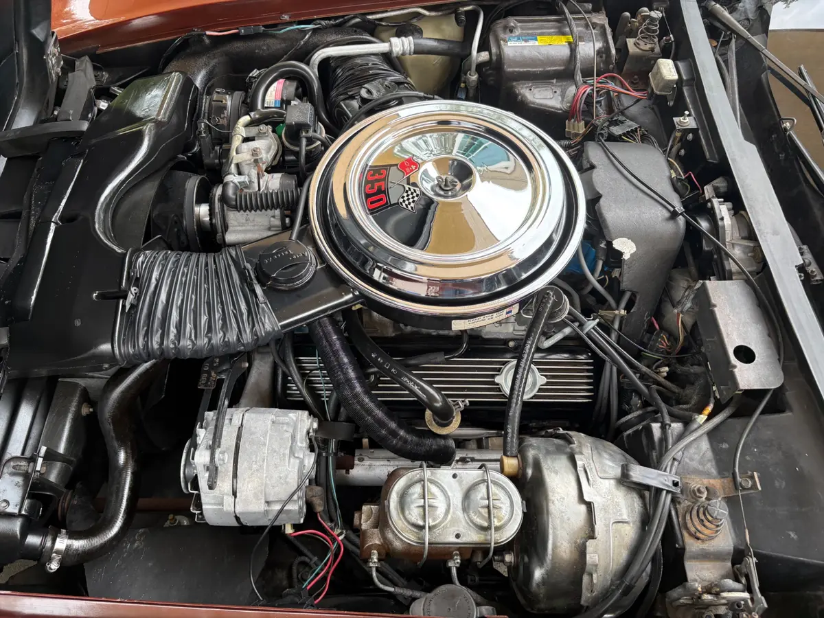 Vehicle photo 30