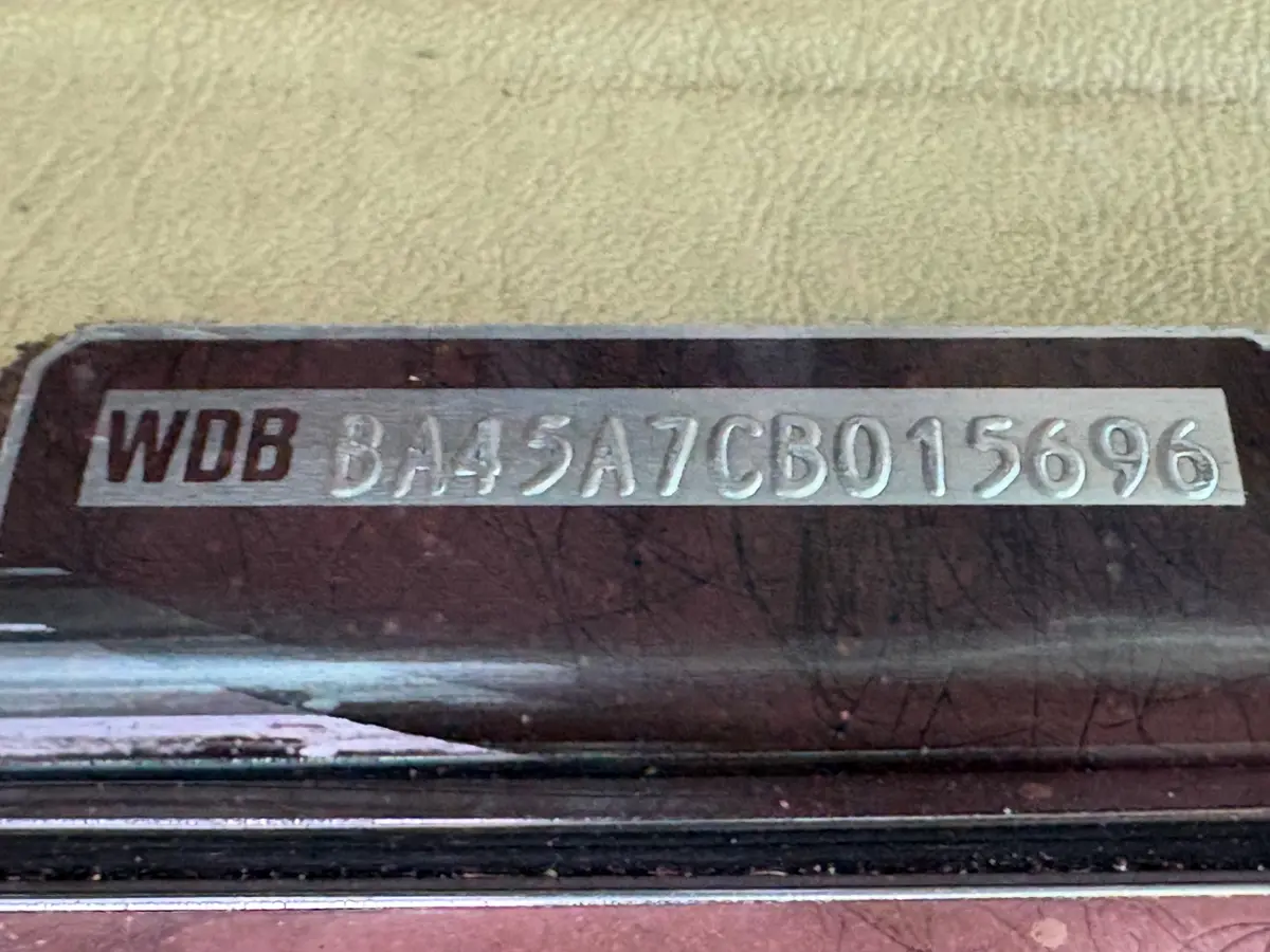 Vehicle photo 22