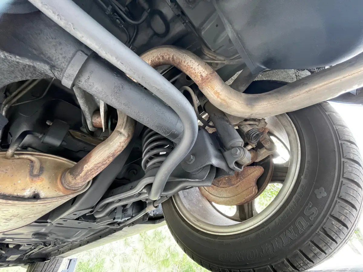 Vehicle photo 46