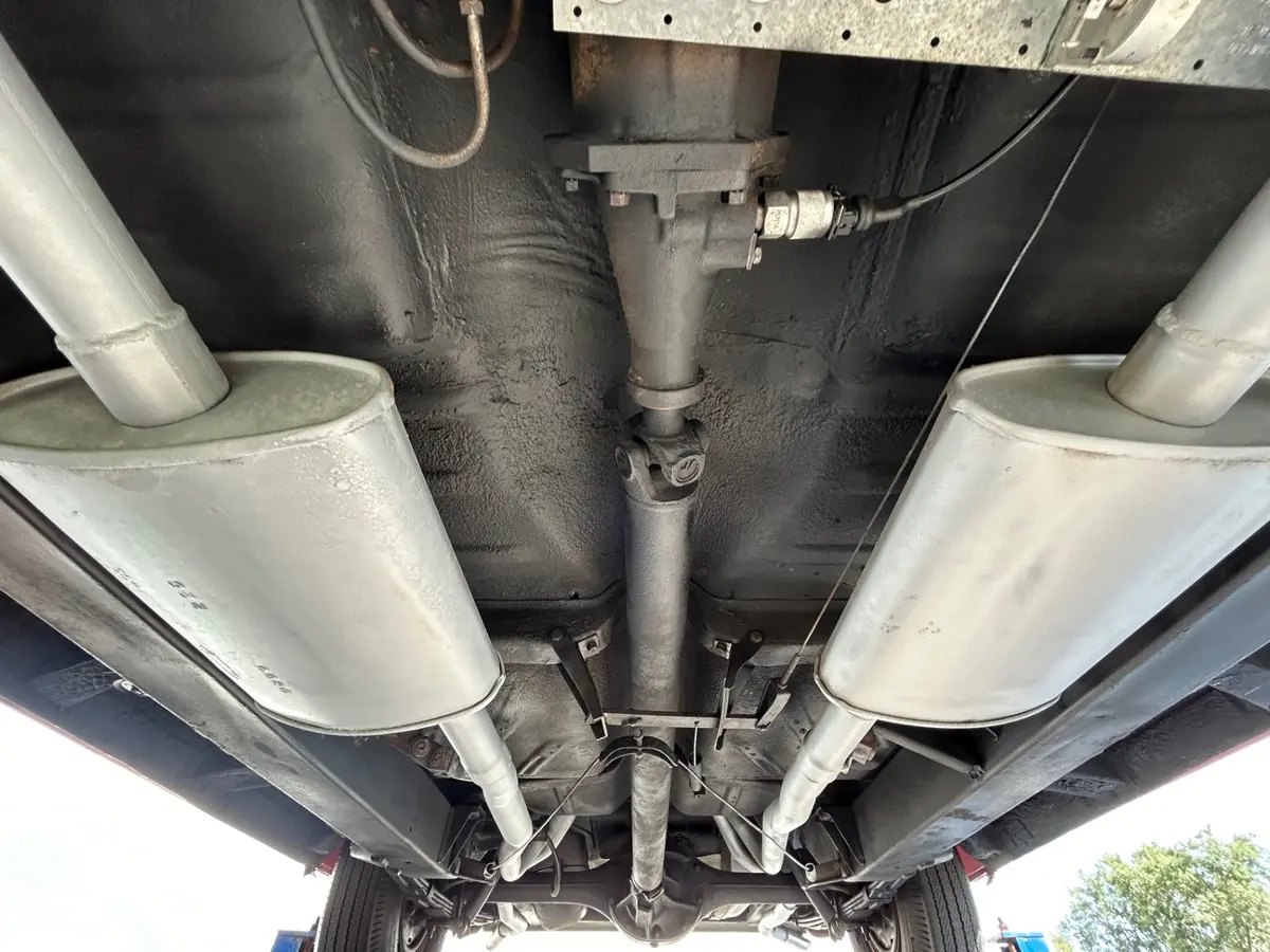 Vehicle photo 40