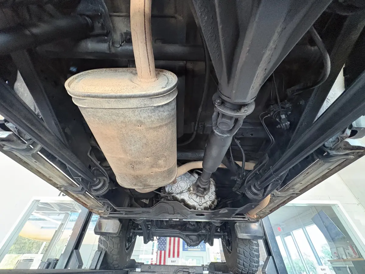 Vehicle photo 47