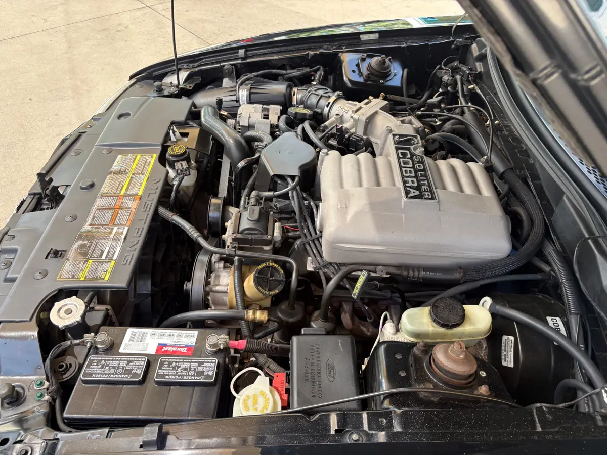 Vehicle photo 35