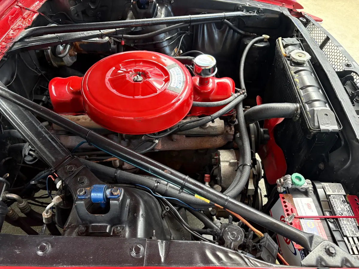 Vehicle photo 32