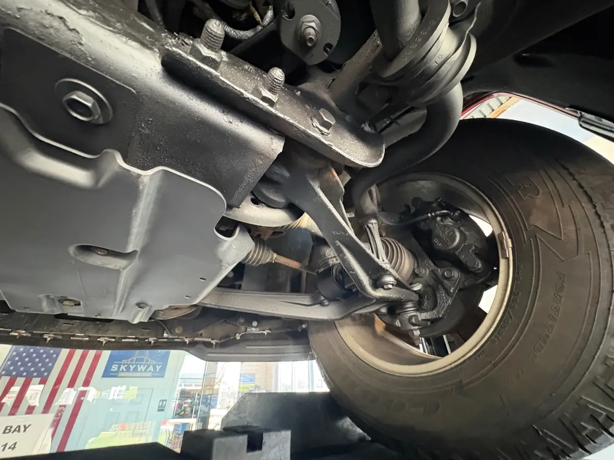 Vehicle photo 57