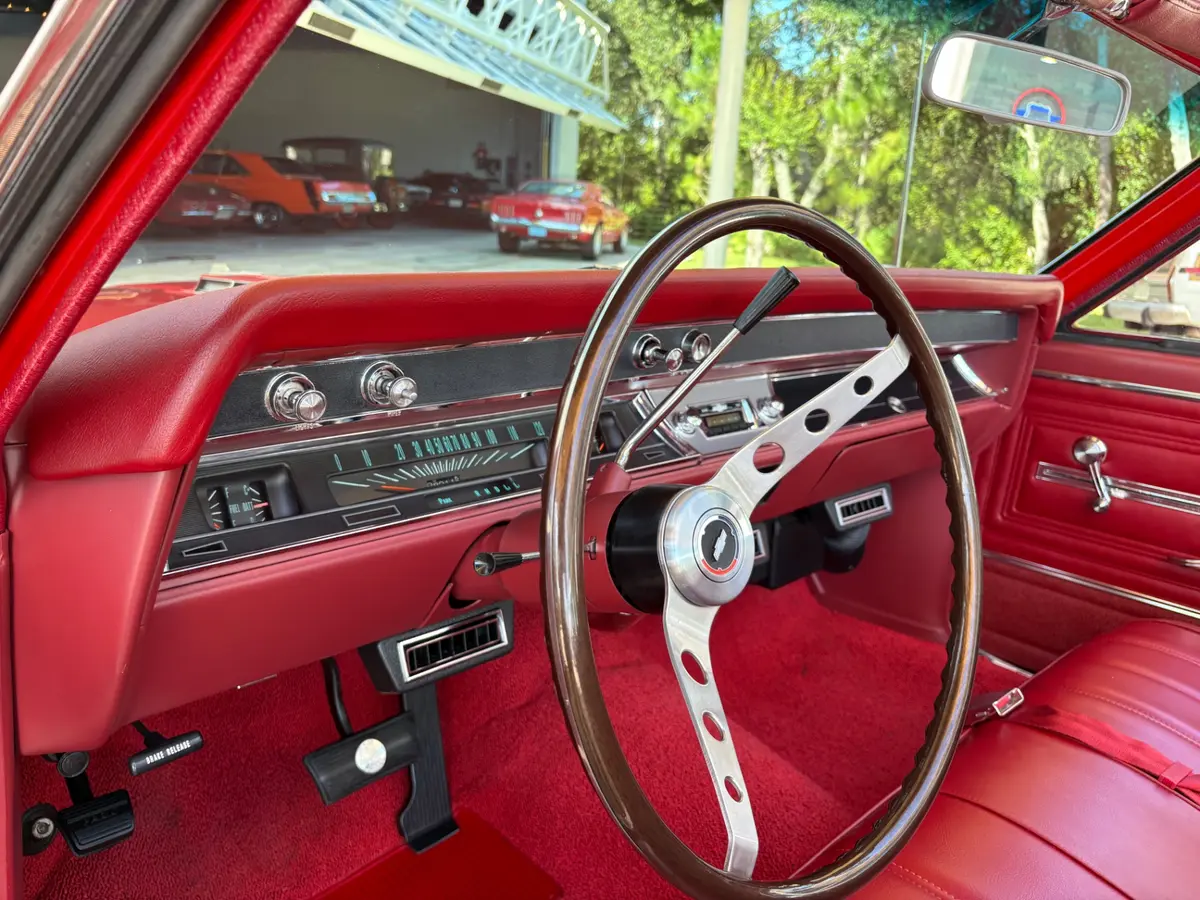 Vehicle photo 40