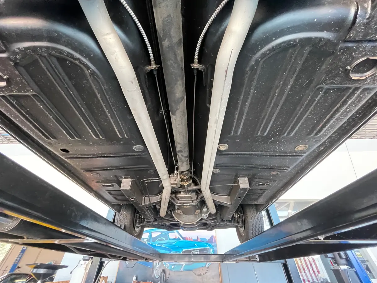 Vehicle photo 46