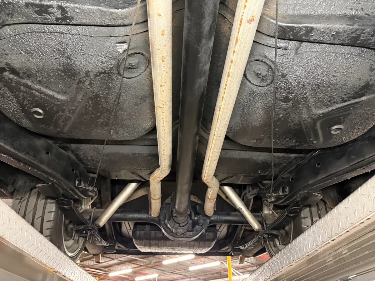 Vehicle photo 44
