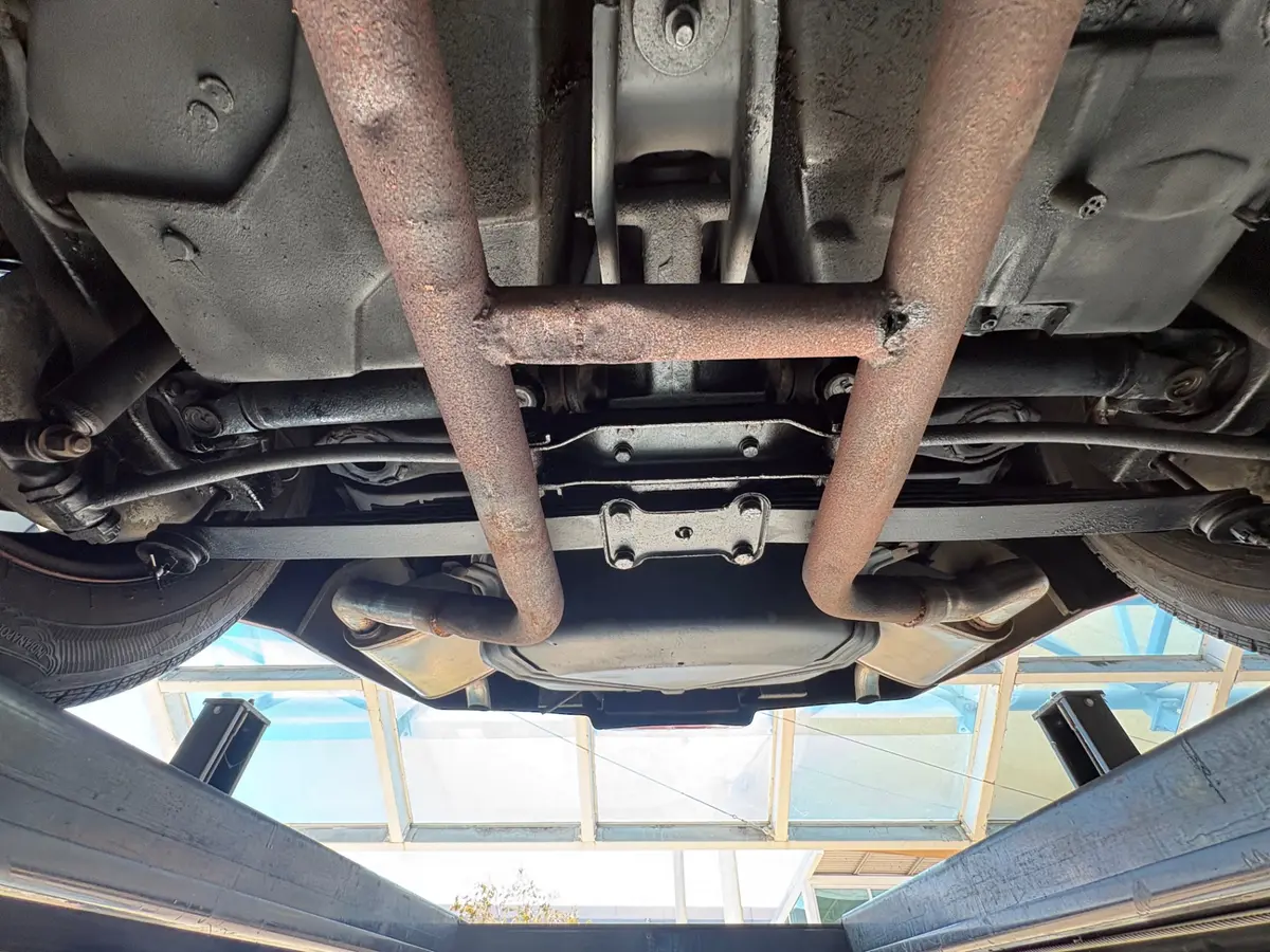 Vehicle photo 58