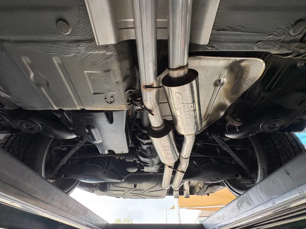 Vehicle photo 62