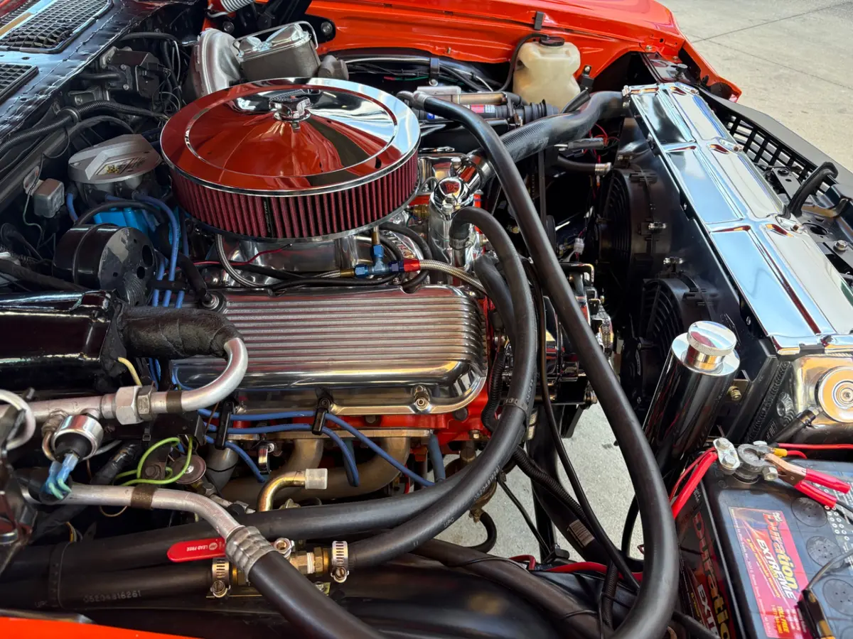 Vehicle photo 27
