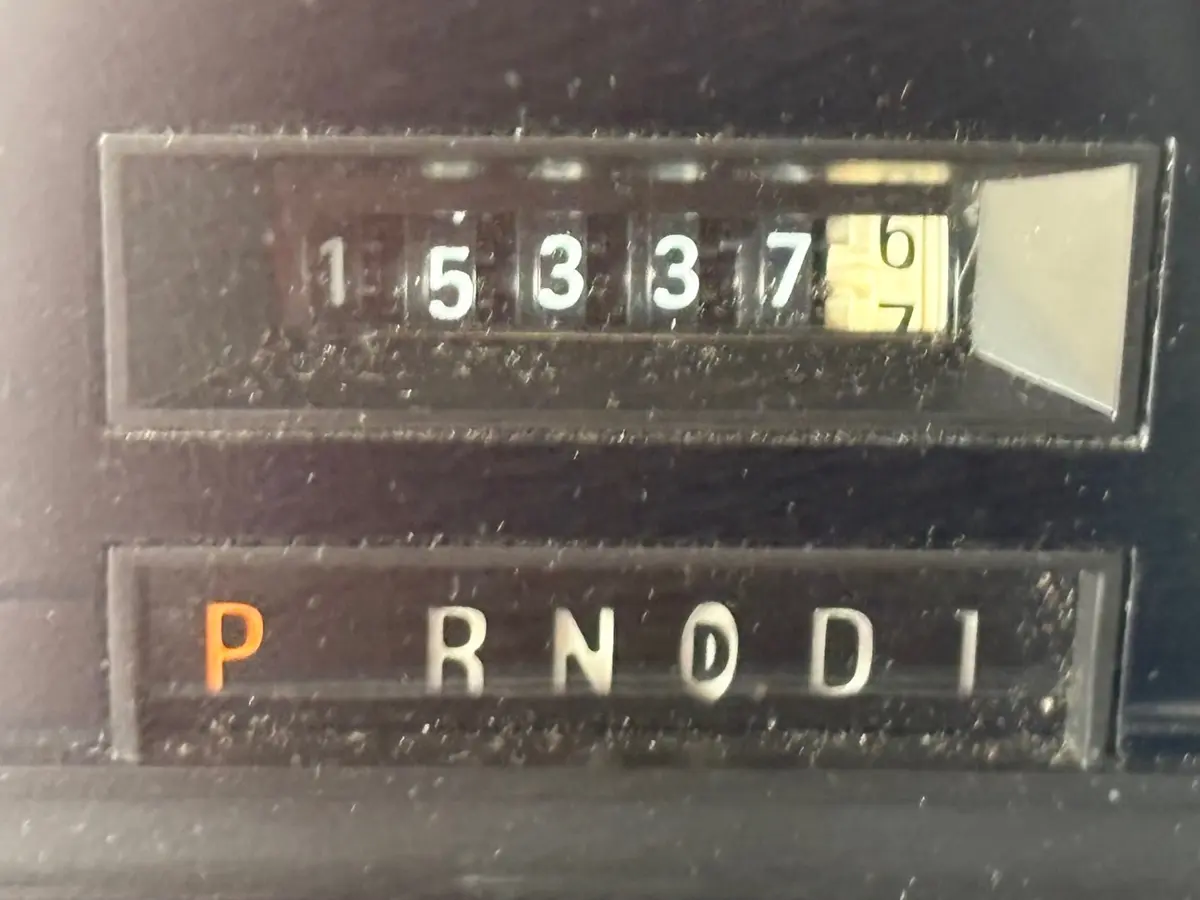 Vehicle photo 27