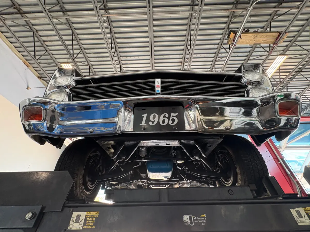 Vehicle photo 54