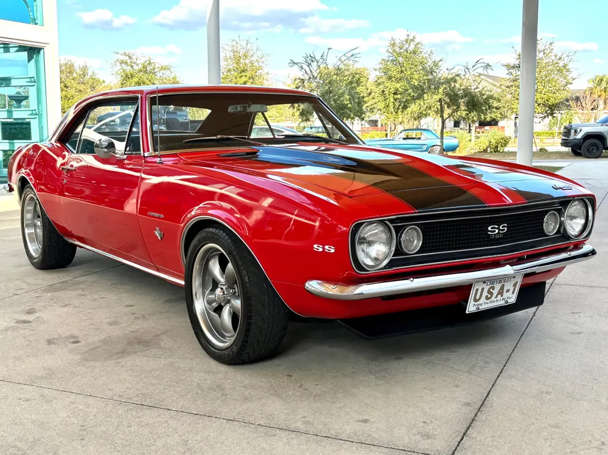 Vehicle photo 4