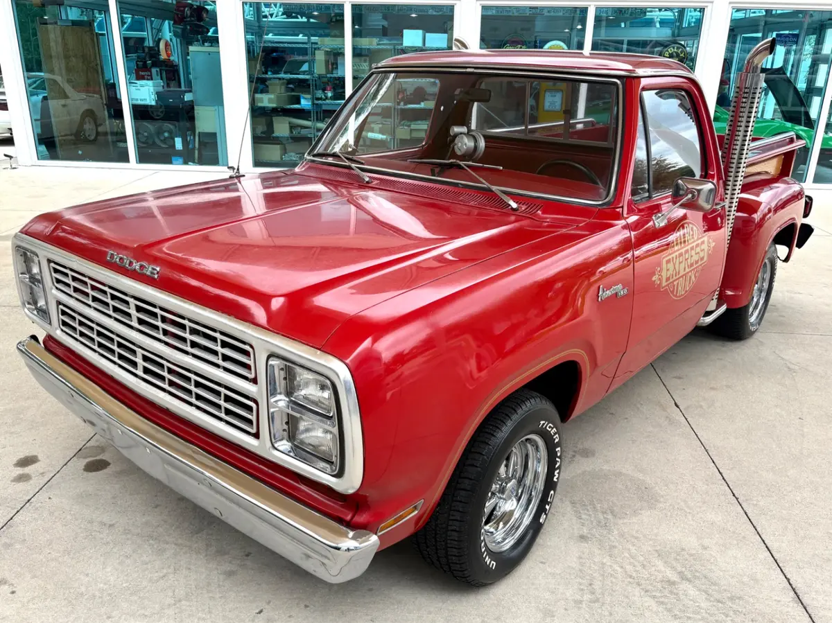 Vehicle photo 20