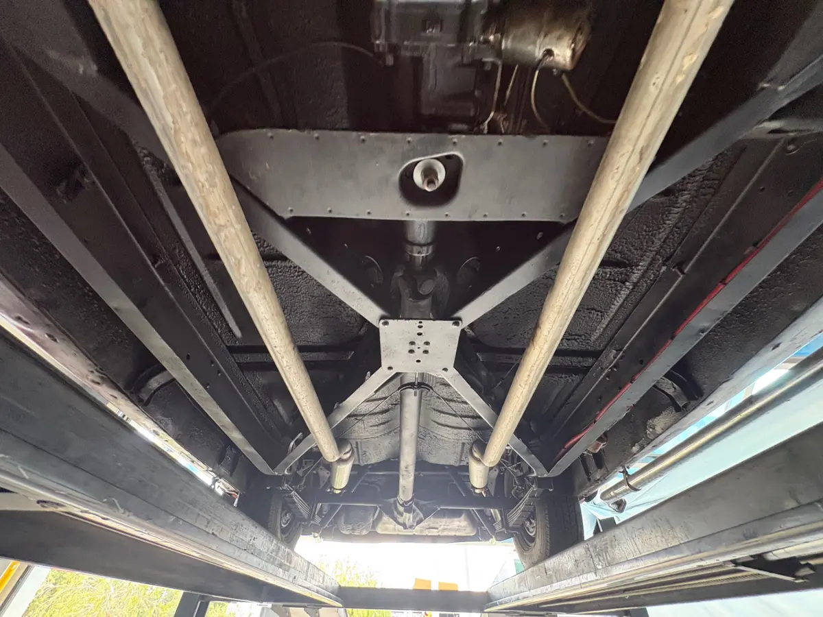 Vehicle photo 58