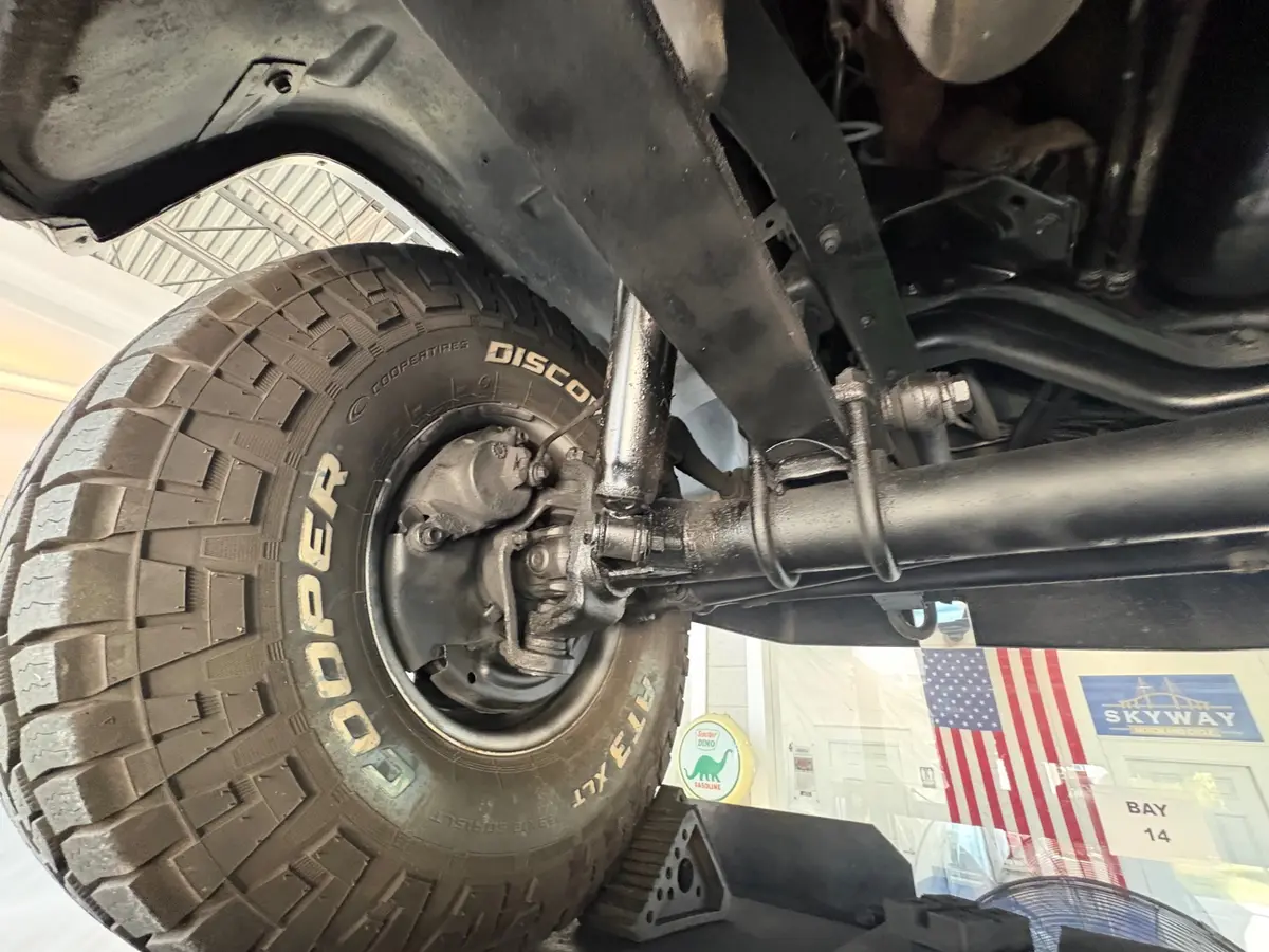 Vehicle photo 51