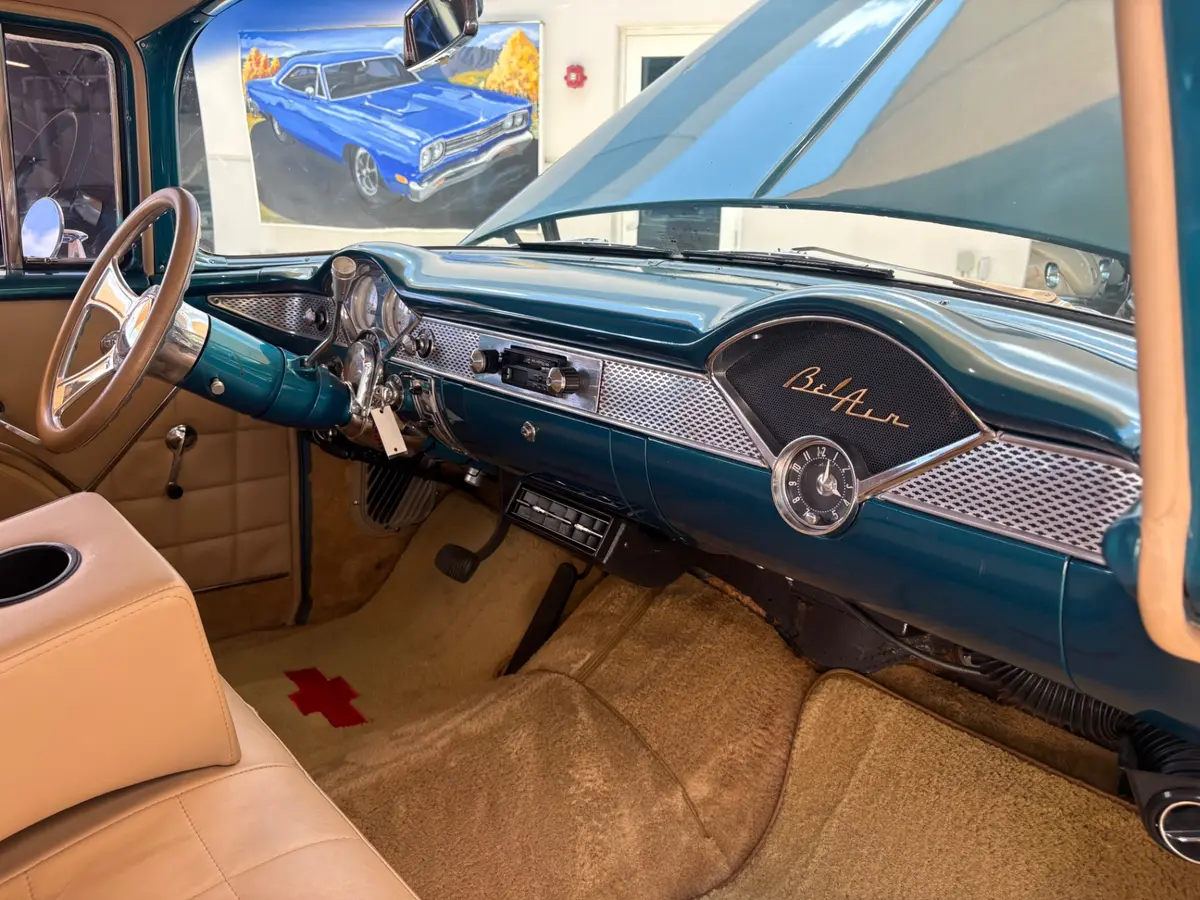 Vehicle photo 39