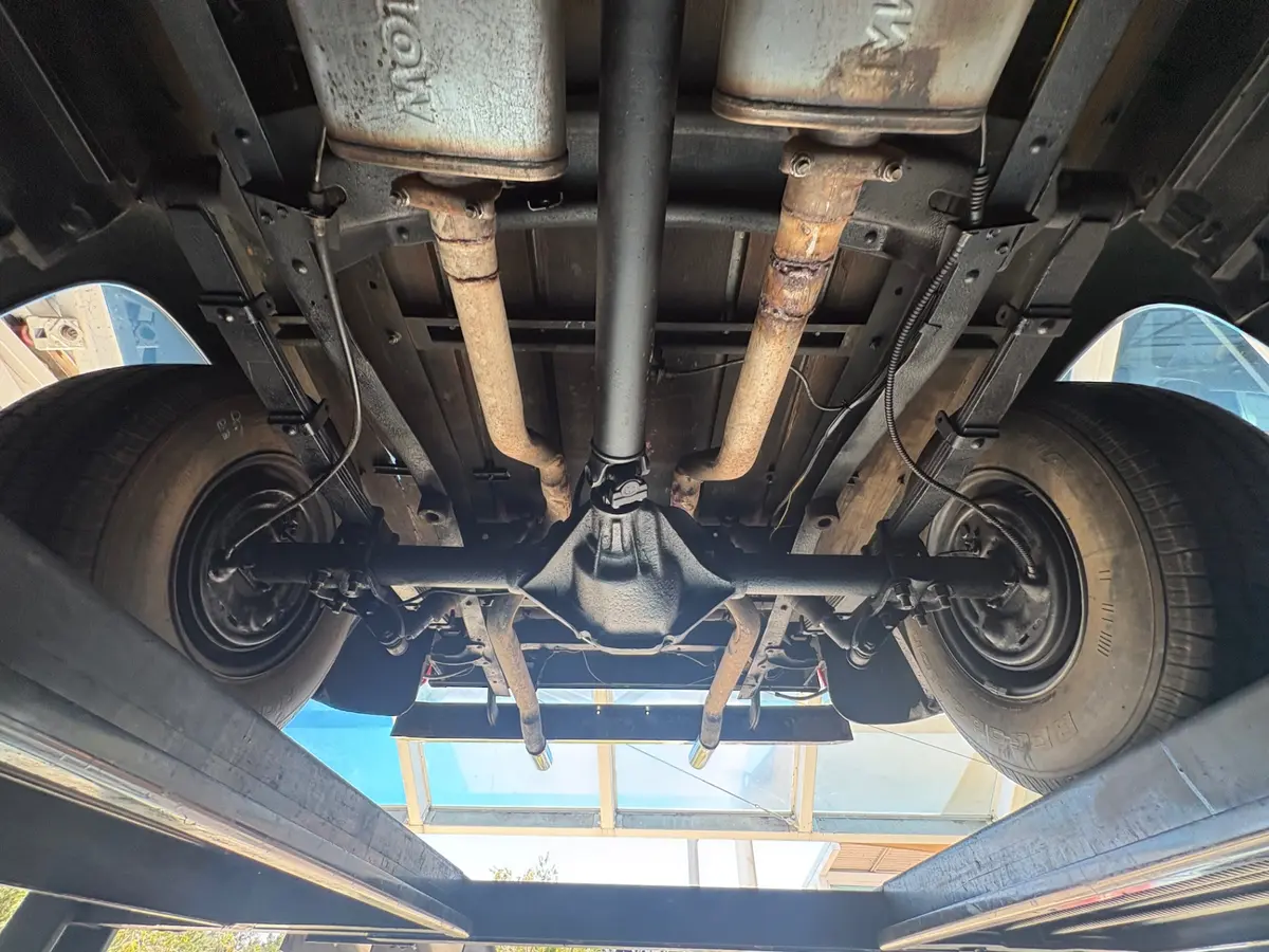 Vehicle photo 53