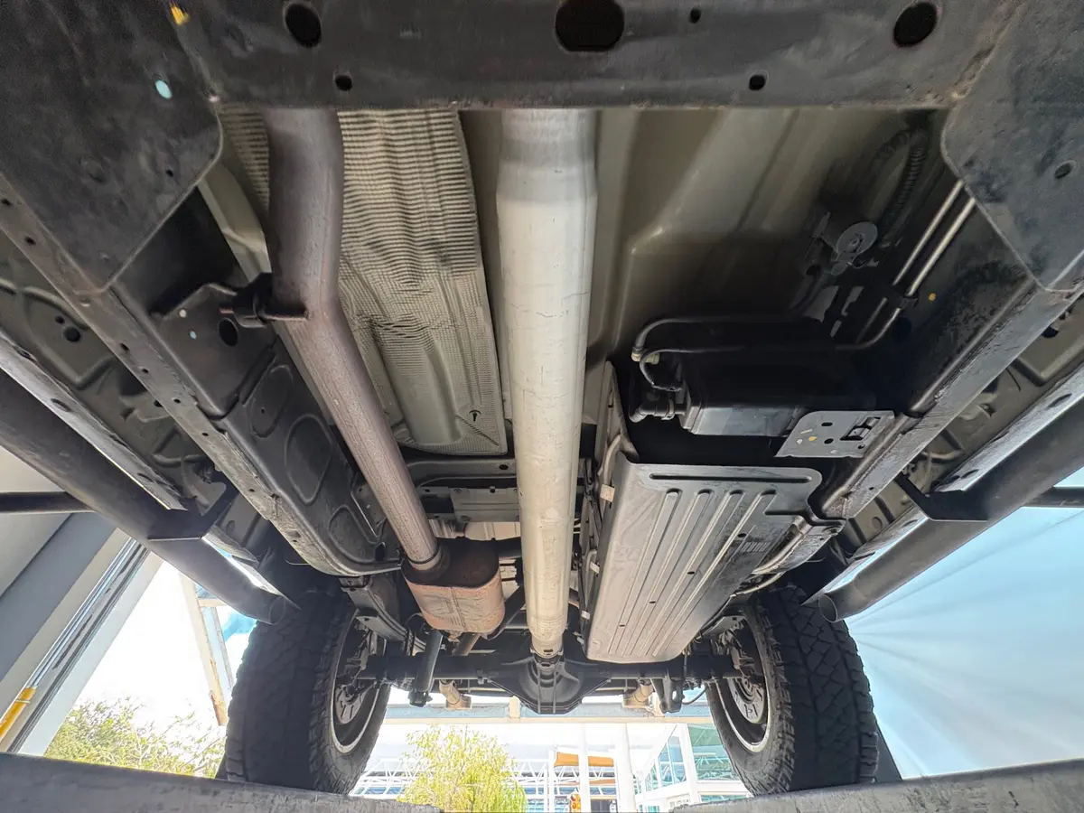 Vehicle photo 60